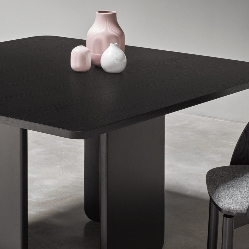 Stalas ARQ Square 137 cm