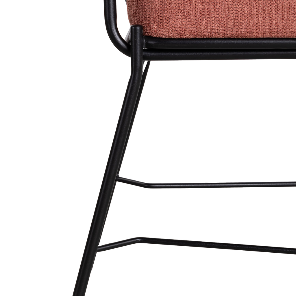 Pusbario kėdė EILA