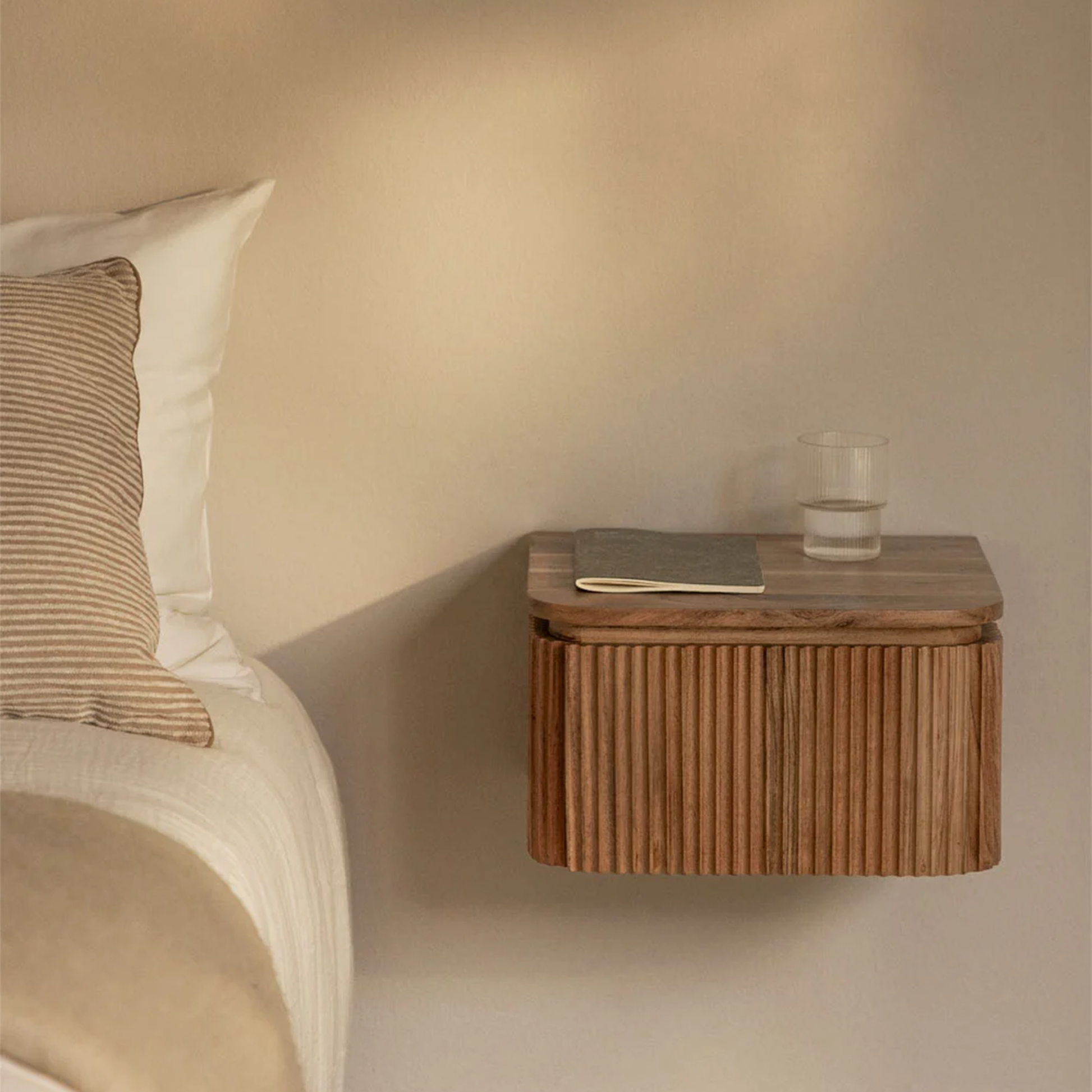 FLOTAN naktinis staliukas