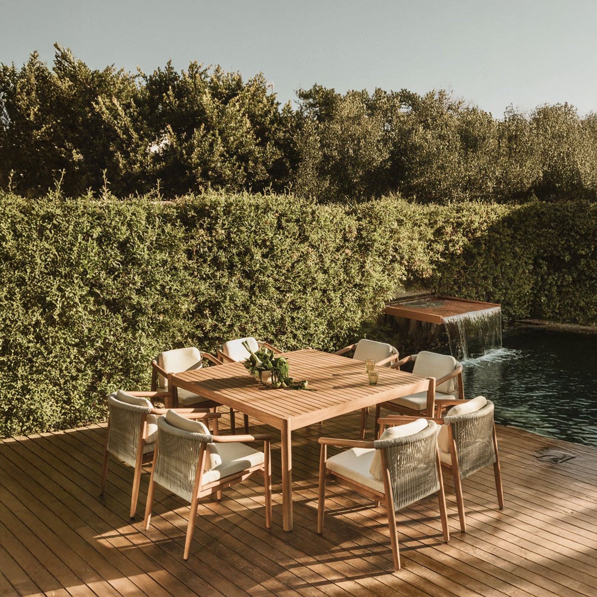 ADERO valgomojo stalas