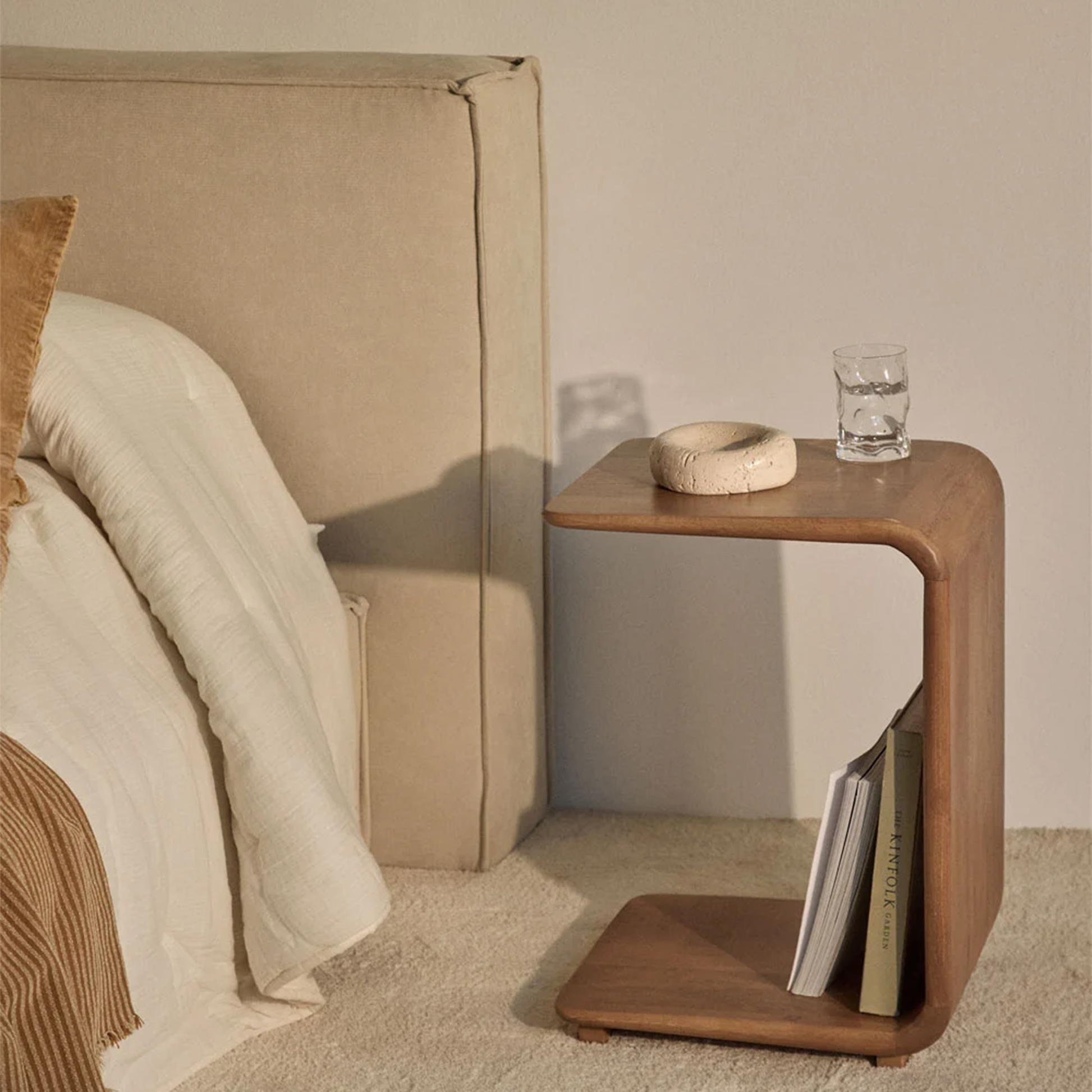 TENSI II naktinis staliukas