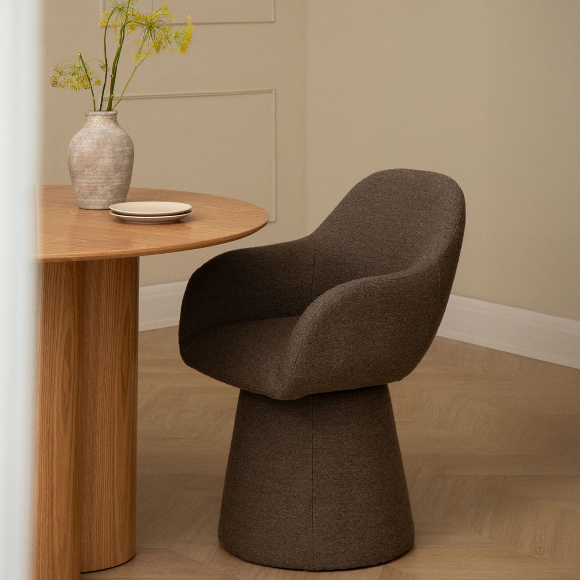 Valgomojo kėdė CIRA