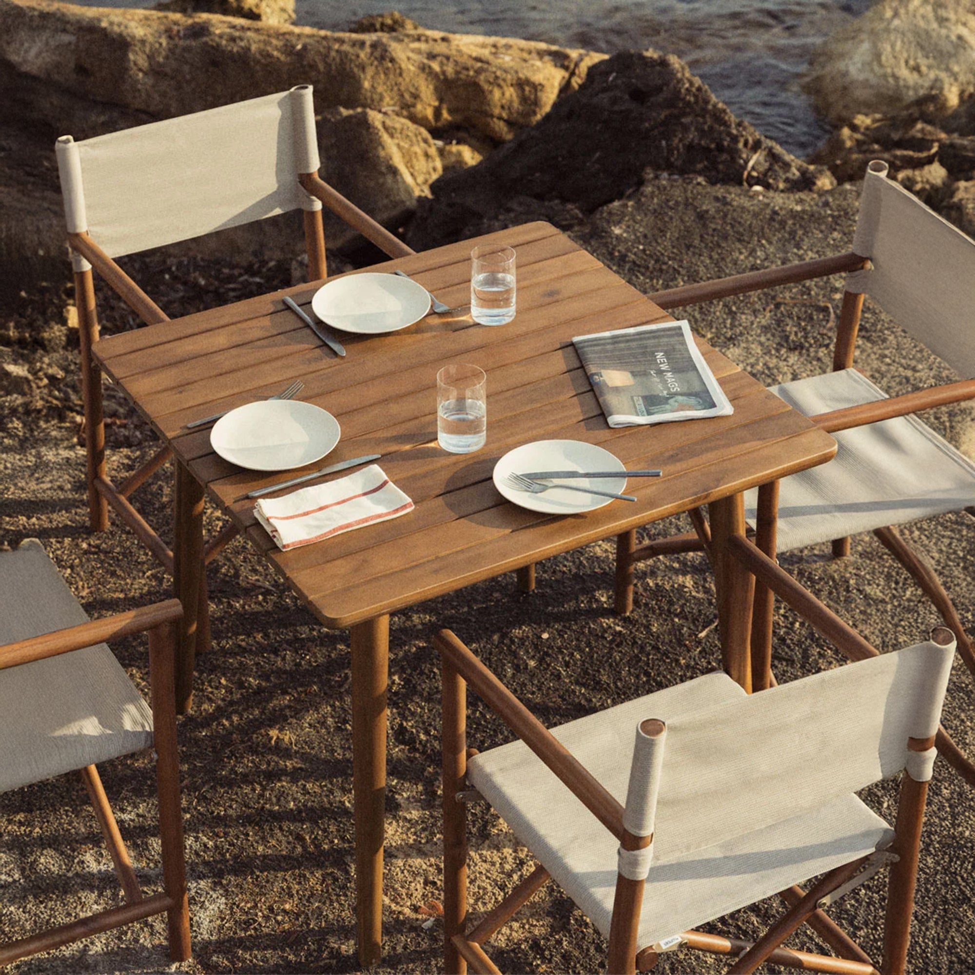 TANY valgomojo stalas