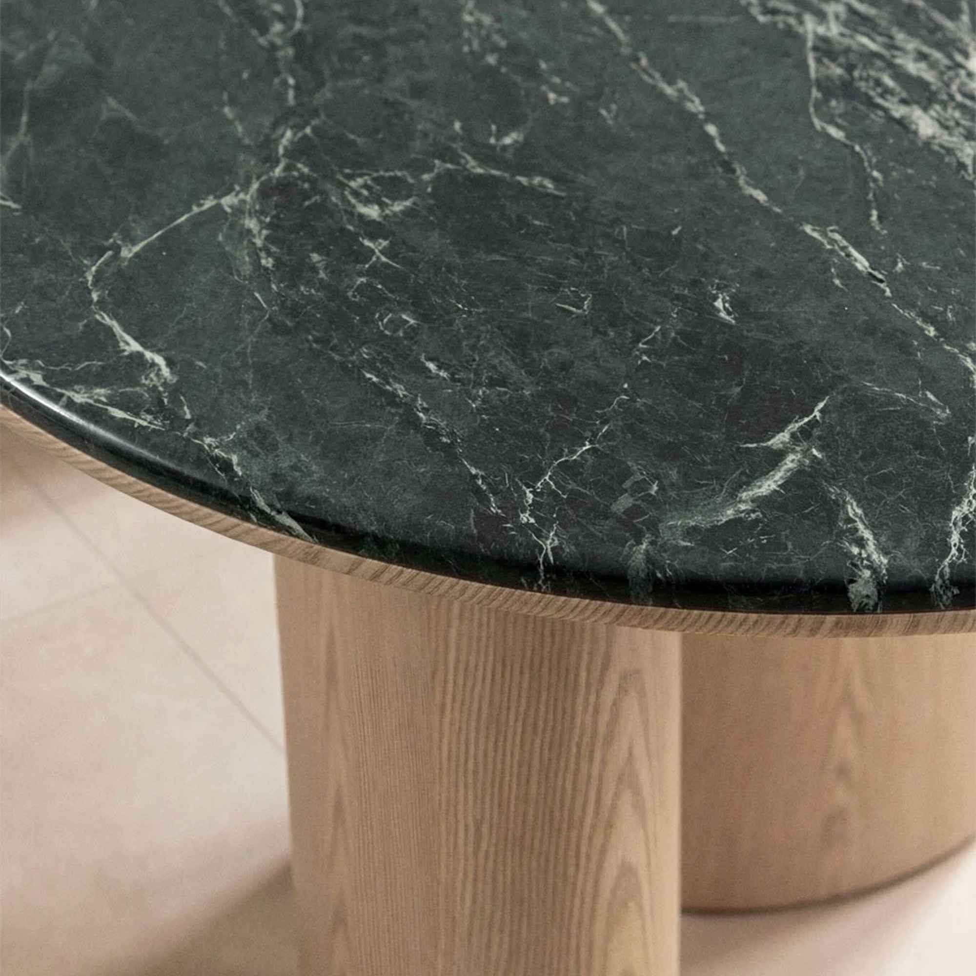 Stalas DIANA oval 220x100 cm