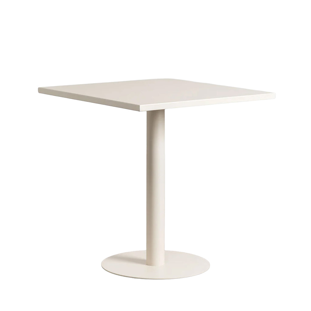 IZZI stalas 70x70 cm