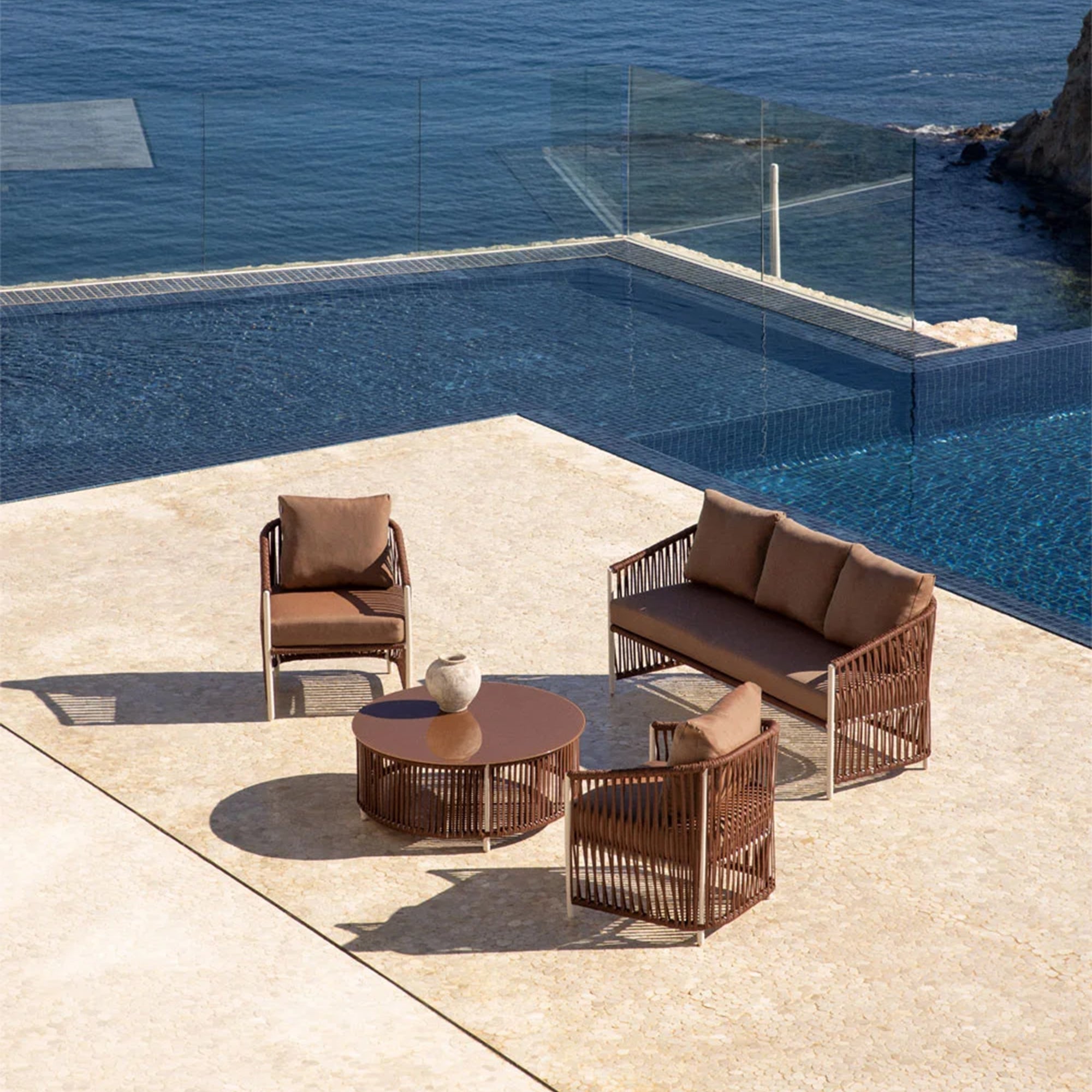 VELEDO lauko baldų komplektas