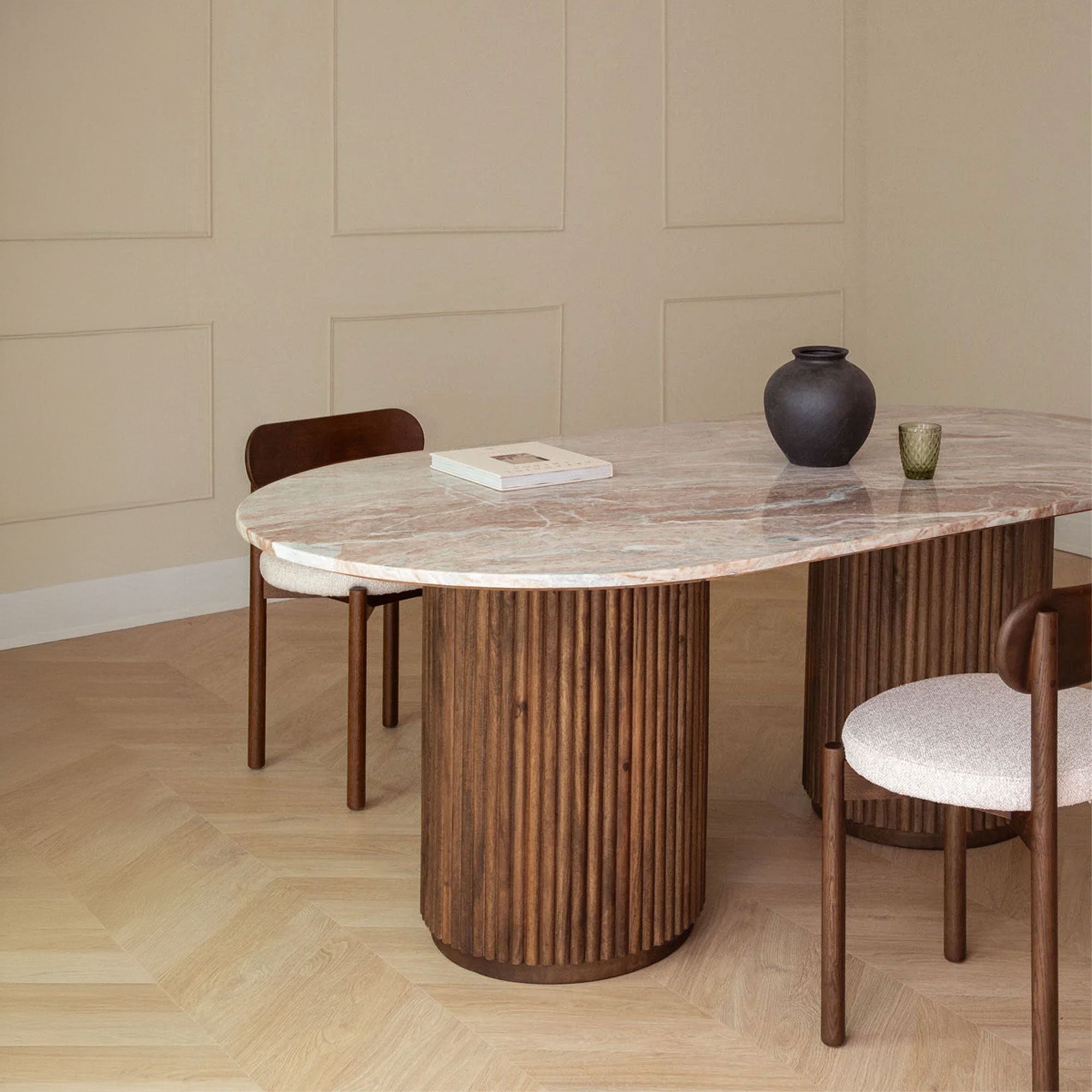 Stalas MARLINO oval 200x100 cm