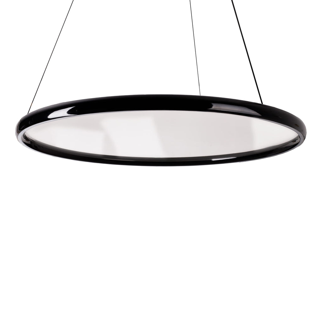 nepriekaištingo ir modernaus dizaino pakabinamas šviestuvas su LED
