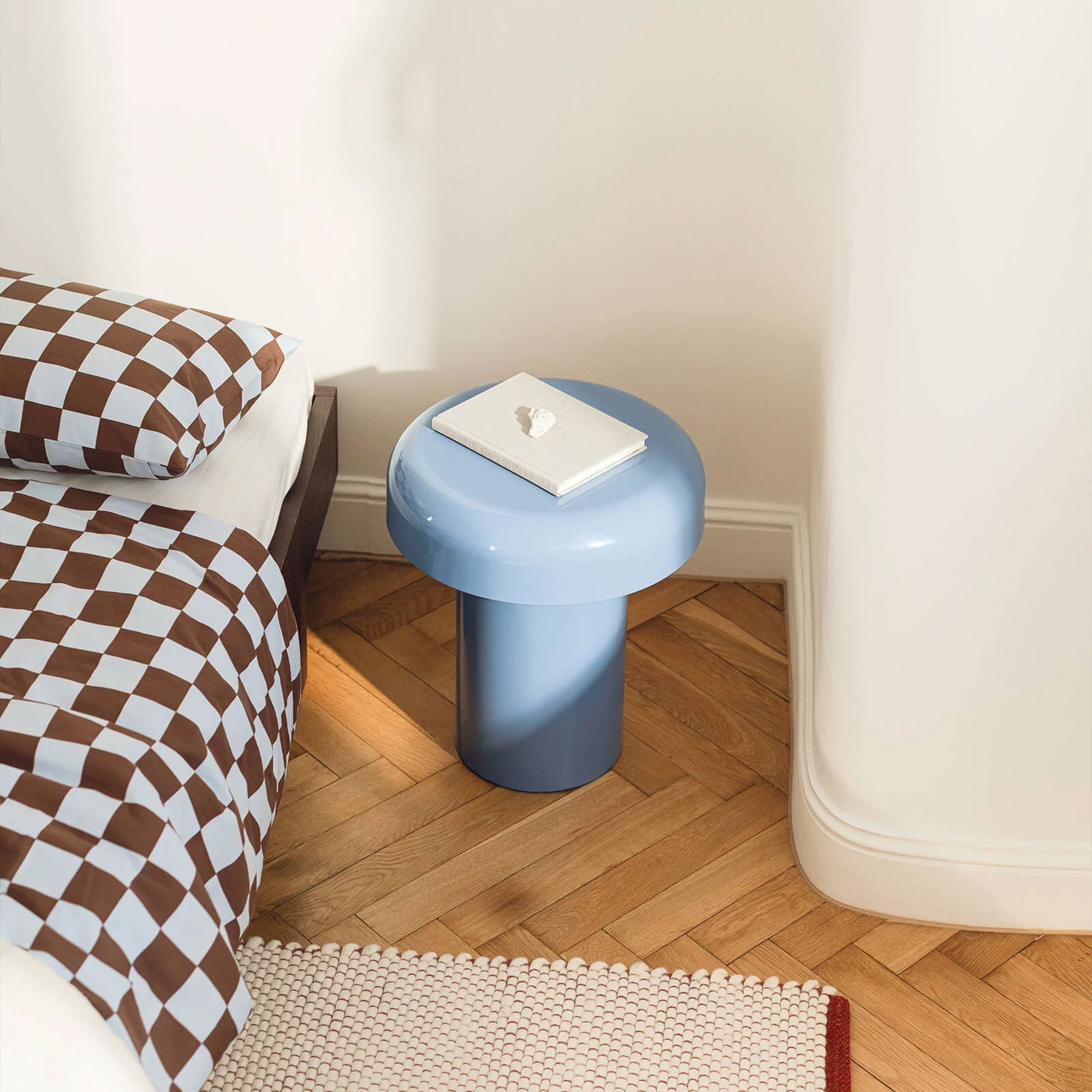 MIKO šoninis staliukas