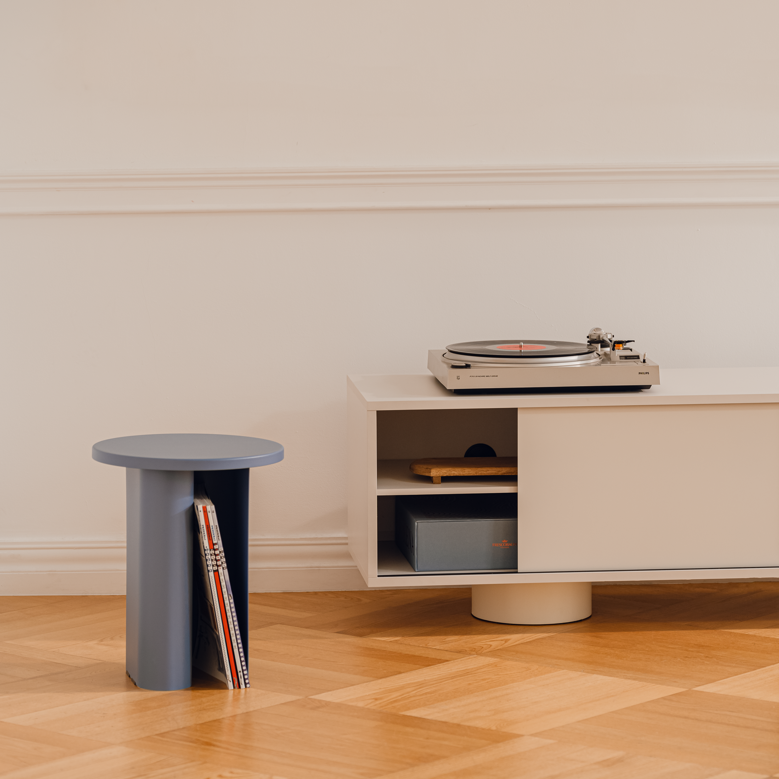 SATO šoninis staliukas