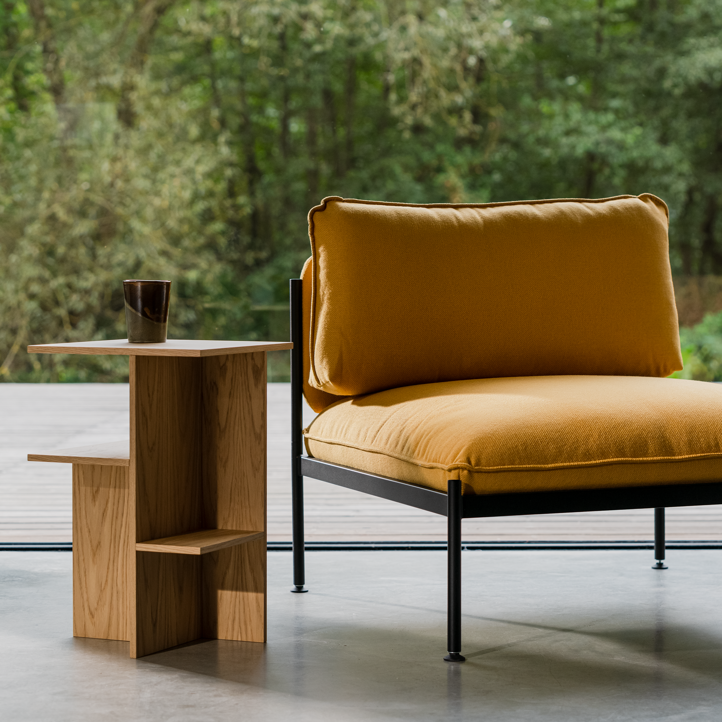 ATIK šoninis staliukas