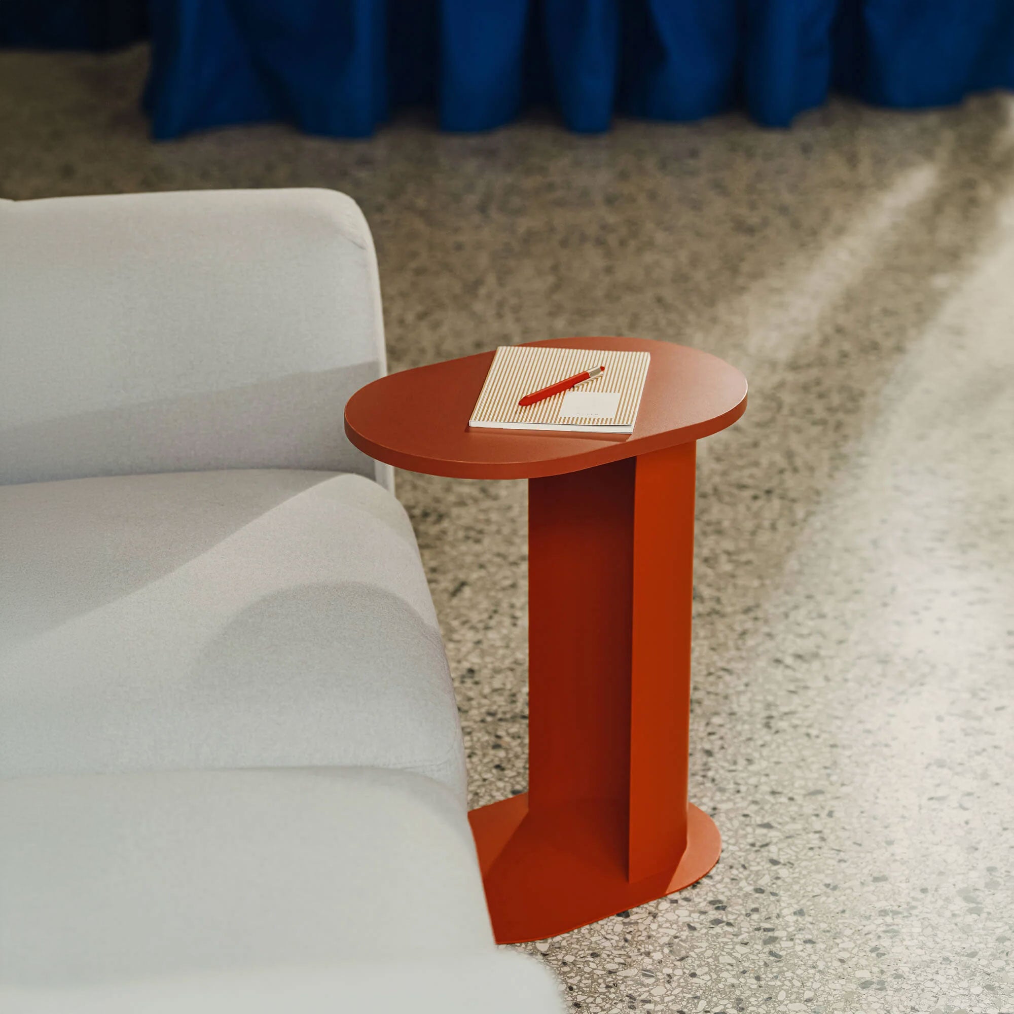 NUNO šoninis staliukas