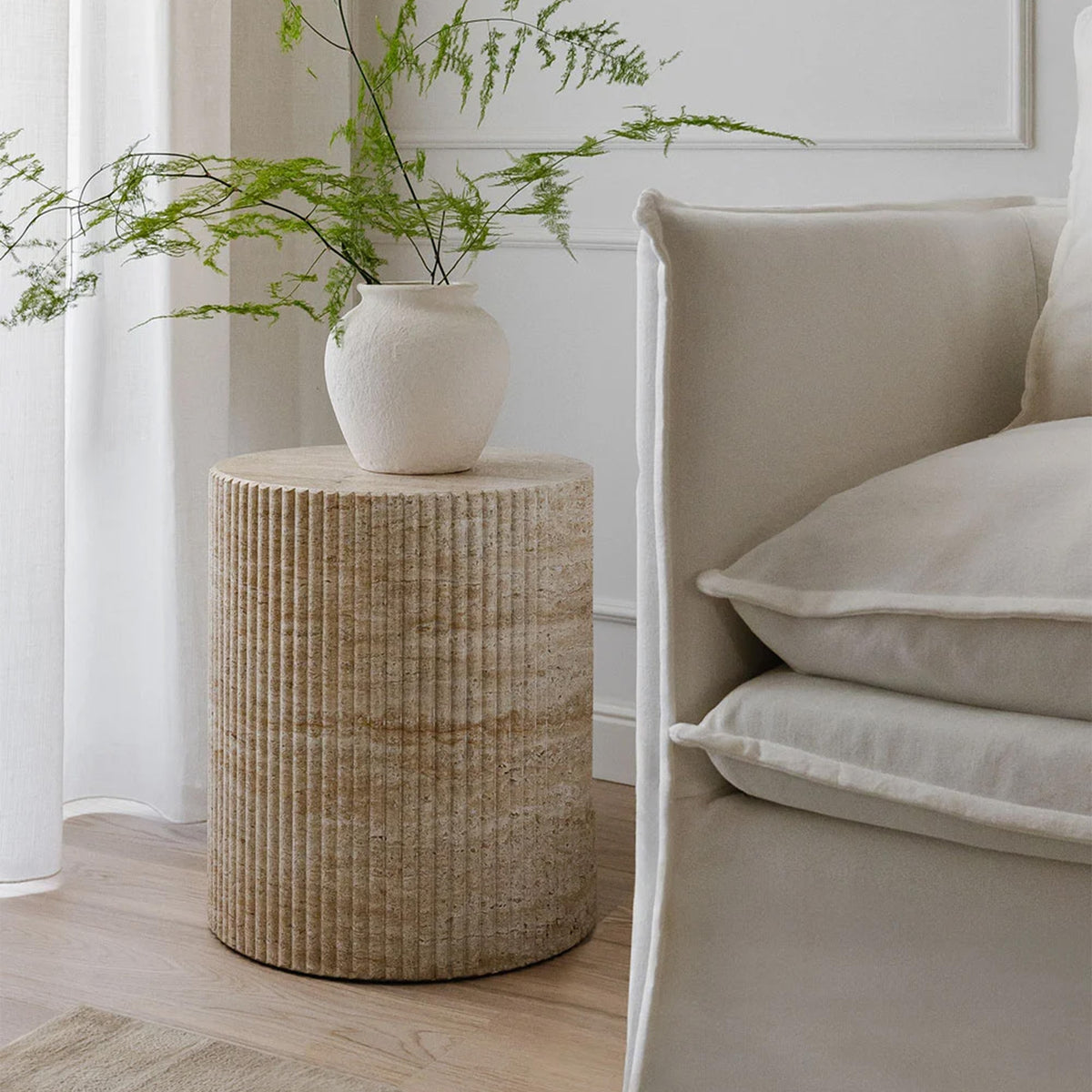 Staliukas TRAVERTINE III