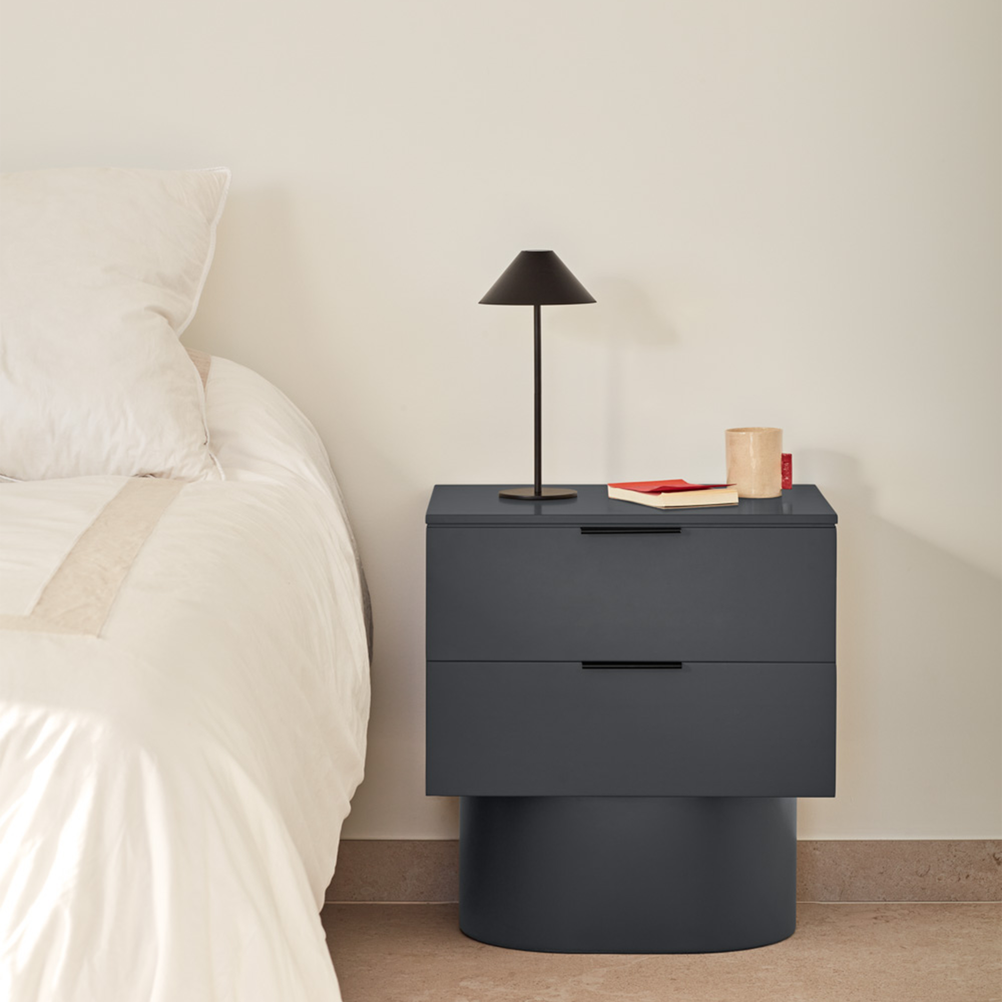 Totem šoninis staliukas